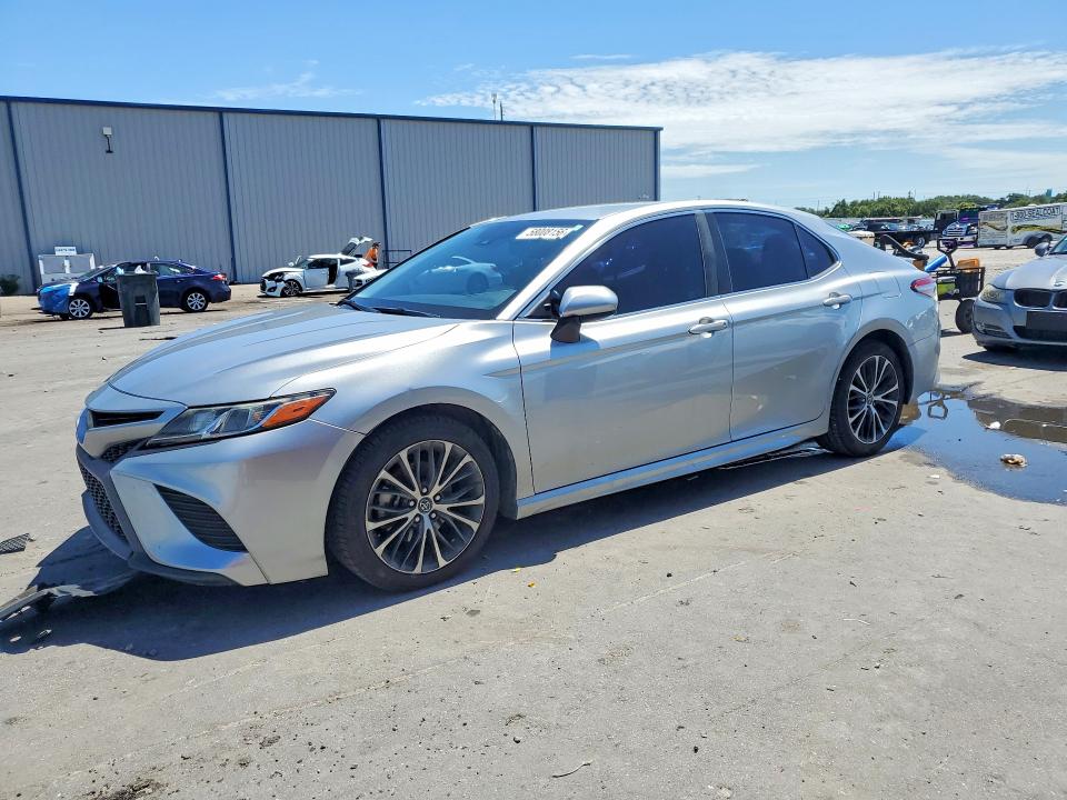 Продаж на аукціоні авто 2018 Toyota Camry, vin: 4T1B11HKXJU029254, номер лоту: 58008156