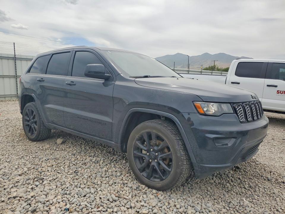 Продажа на аукционе авто 2018 Jeep Grand Cherokee, vin: 1C4RJFAG0JC297581, номер лота: 56695876