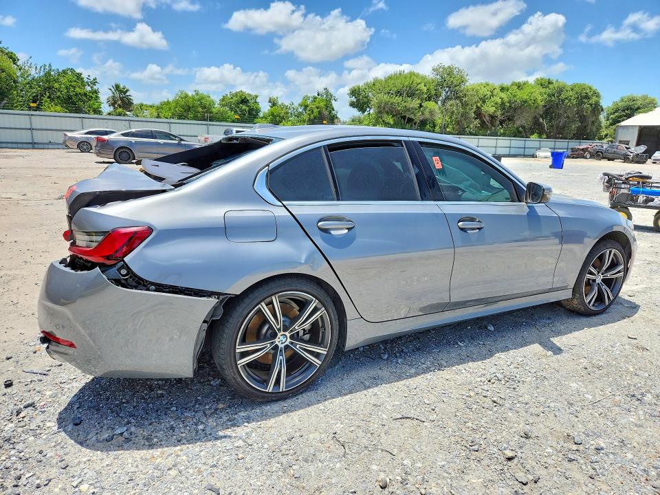 59379606 :رقم المزاد ، 3MW69FF01R8E82228 vin ، 2024 Bmw 330i مزاد بيع