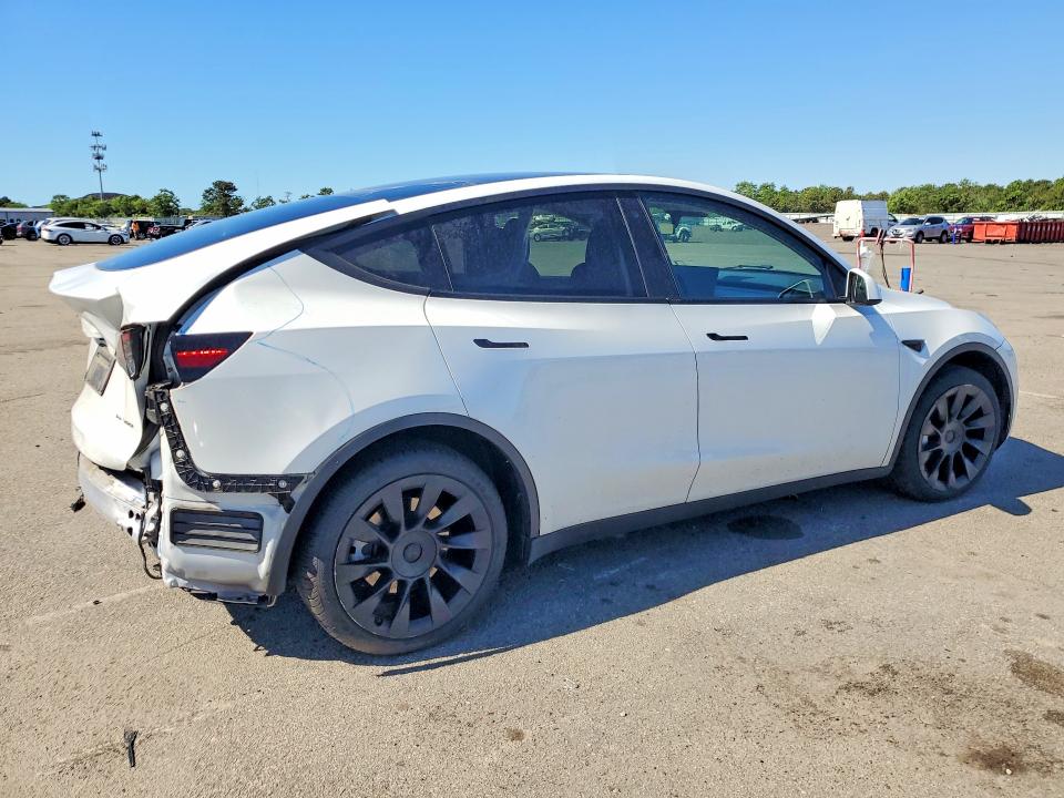 2023 Tesla Model Y მანქანა იყიდება აუქციონზე, vin: 7SAYGDEE3PF632418, აუქციონის ნომერი: 56429096