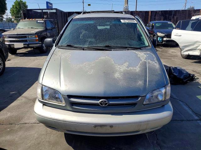 Продажа на аукционе авто 2000 Toyota Sienna, vin: 4T3ZF13C9YU297391, номер лота: 55760006