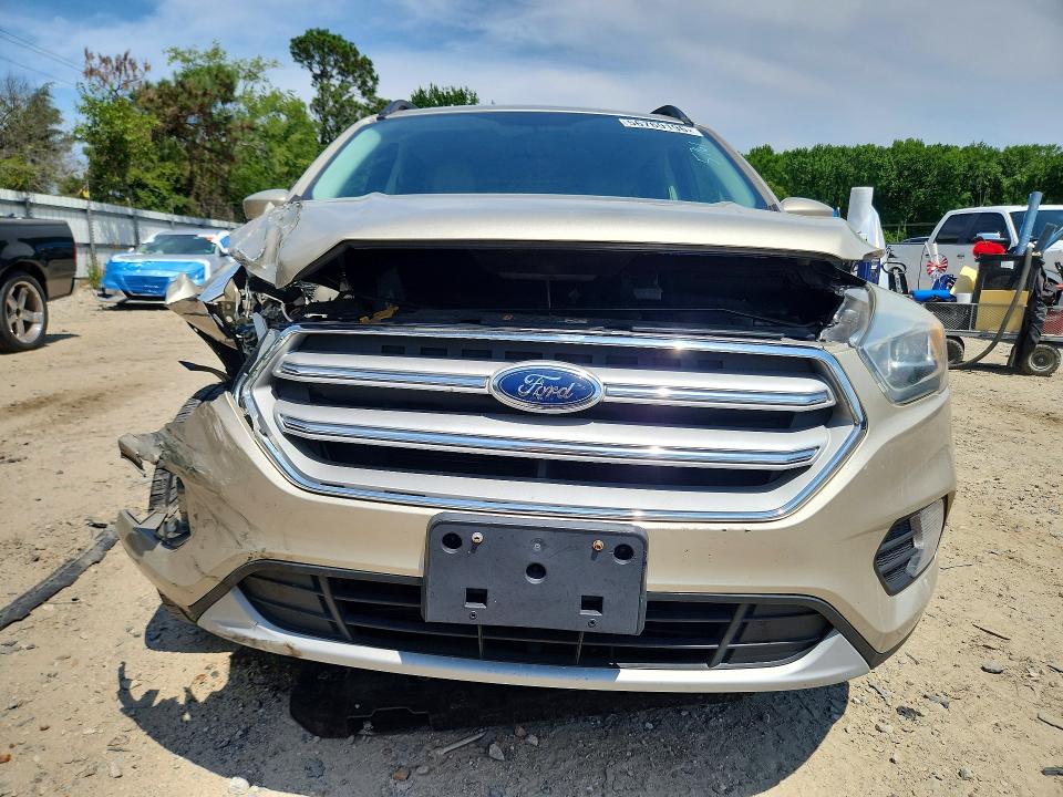 2018 Ford Escape მანქანა იყიდება აუქციონზე, vin: 1FMCU0HD9JUB05912, აუქციონის ნომერი: 56769196