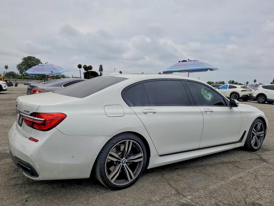 2016 Bmw 750 მანქანა იყიდება აუქციონზე, vin: WBA7F2C54GG416258, აუქციონის ნომერი: 59251296
