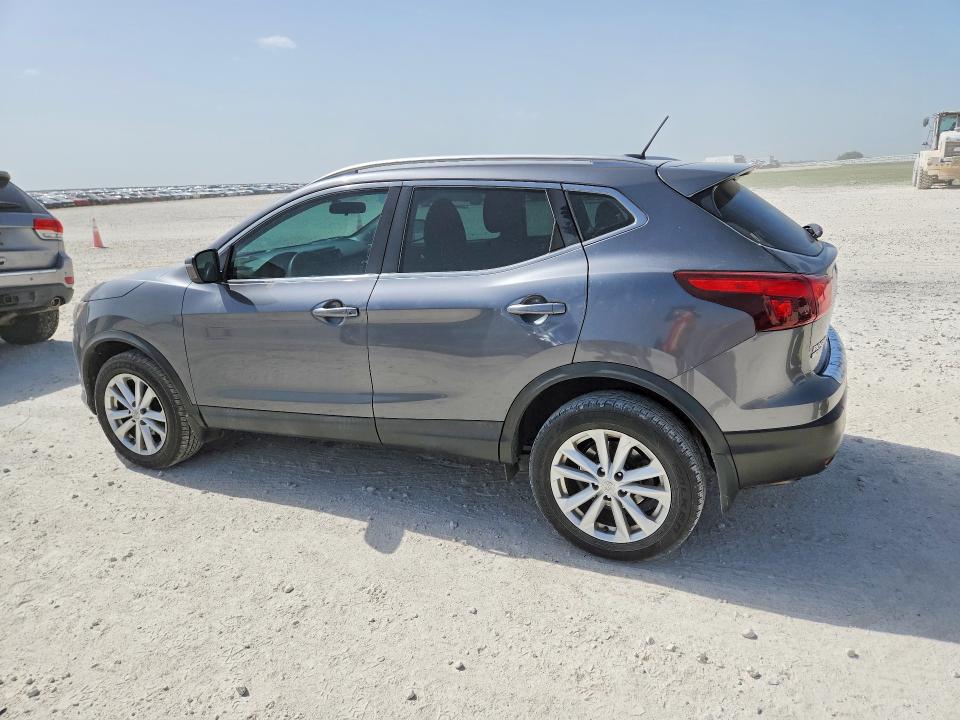 59189216 :رقم المزاد ، JN1BJ1CP8JW185839 vin ، 2018 Nissan Rogue Sport مزاد بيع