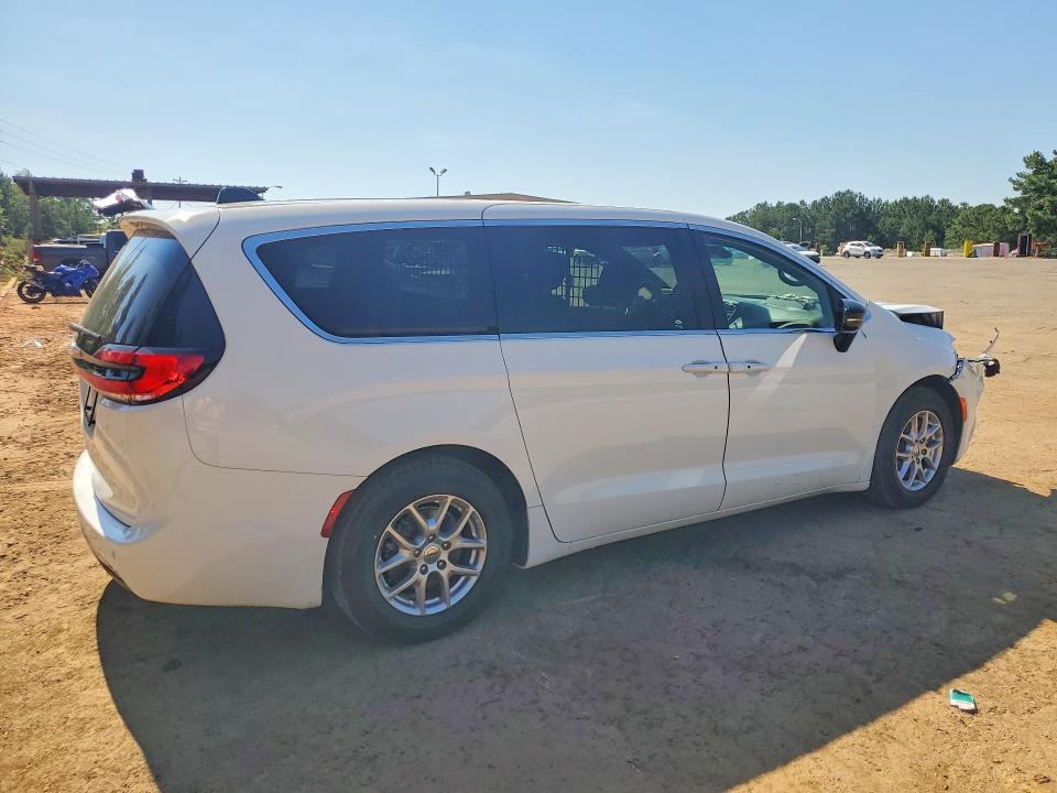Продажа на аукционе авто 2024 Chrysler Pacifica, vin: 2C4RC1FG1RR119428, номер лота: 51801396