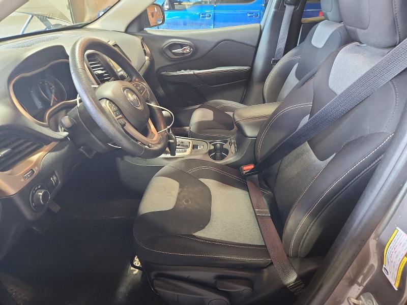 57527586 :رقم المزاد ، 1C4PJMAB9HW557758 vin ، 2017 Jeep Cherokee مزاد بيع