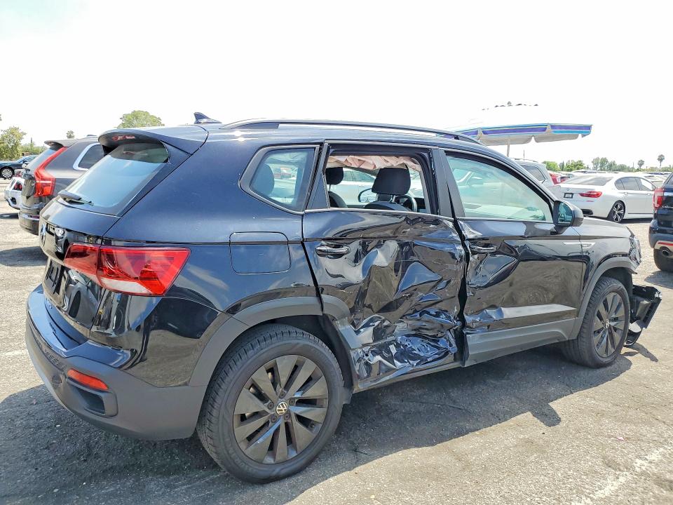 2024 Volkswagen Taos მანქანა იყიდება აუქციონზე, vin: 3VV5X7B20RM115671, აუქციონის ნომერი: 59160276