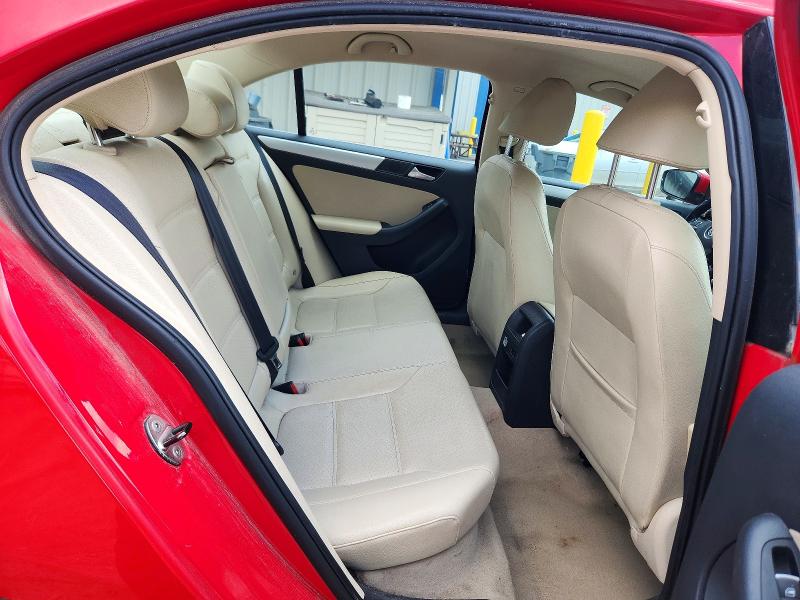 56478576 :رقم المزاد ، 3VWDP7AJ5DM445606 vin ، 2013 Volkswagen Jetta مزاد بيع