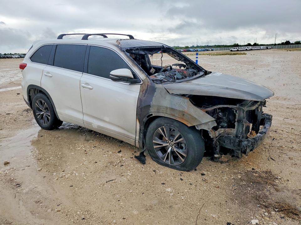 Продаж на аукціоні авто 2017 Toyota Highlander, vin: 5TDZARFH4HS028673, номер лоту: 56972726