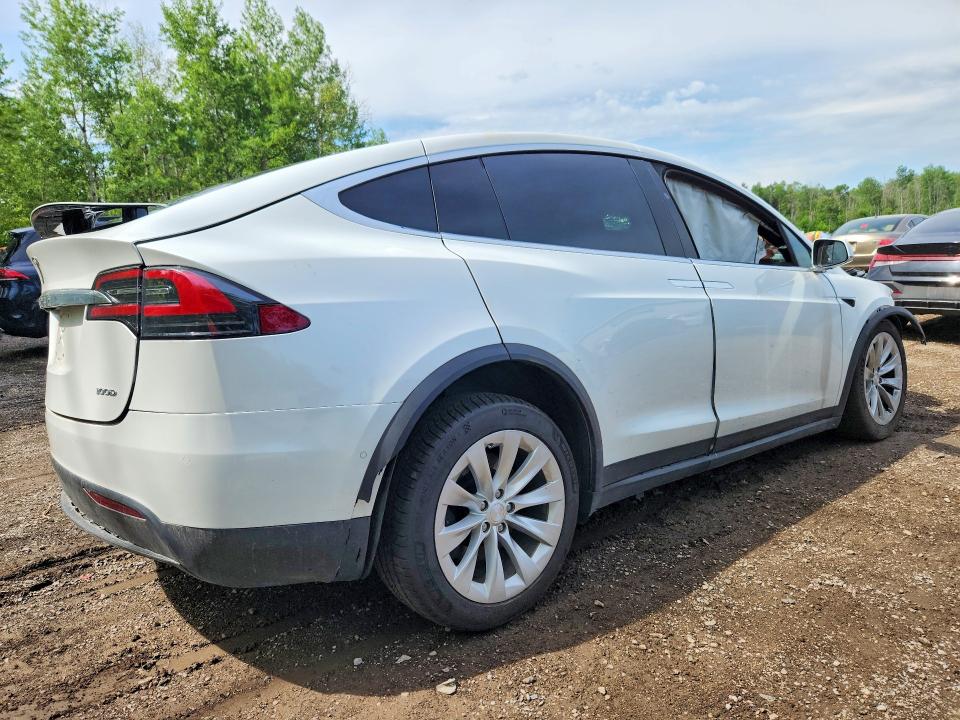 2019 Tesla Model X მანქანა იყიდება აუქციონზე, vin: 5YJXCDE22KF143513, აუქციონის ნომერი: 56466666