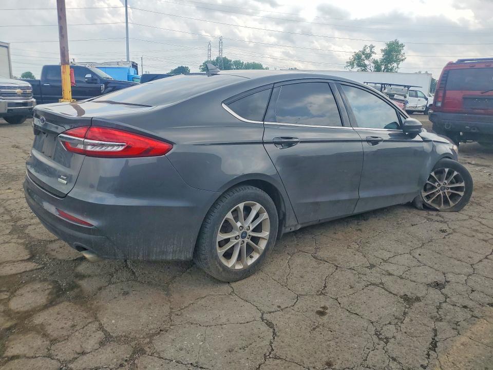 56528146 :رقم المزاد ، 3FA6P0HD8LR231056 vin ، 2020 Ford Fusion مزاد بيع