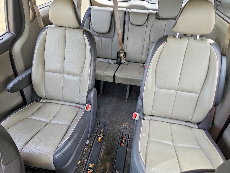 59075096 :رقم المزاد ، KNDMB5C11H6249493 vin ، 2017 Kia Sedona مزاد بيع
