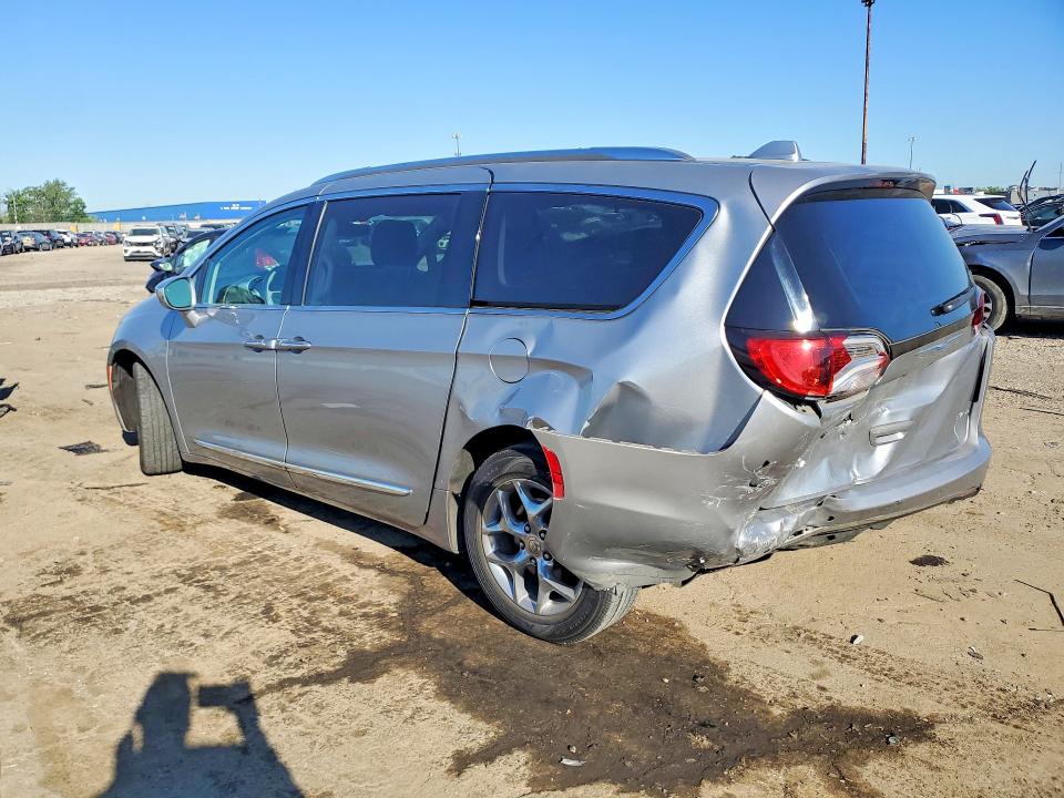55698716 :رقم المزاد ، 2C4RC1GG2JR232856 vin ، 2018 Chrysler Pacifica مزاد بيع