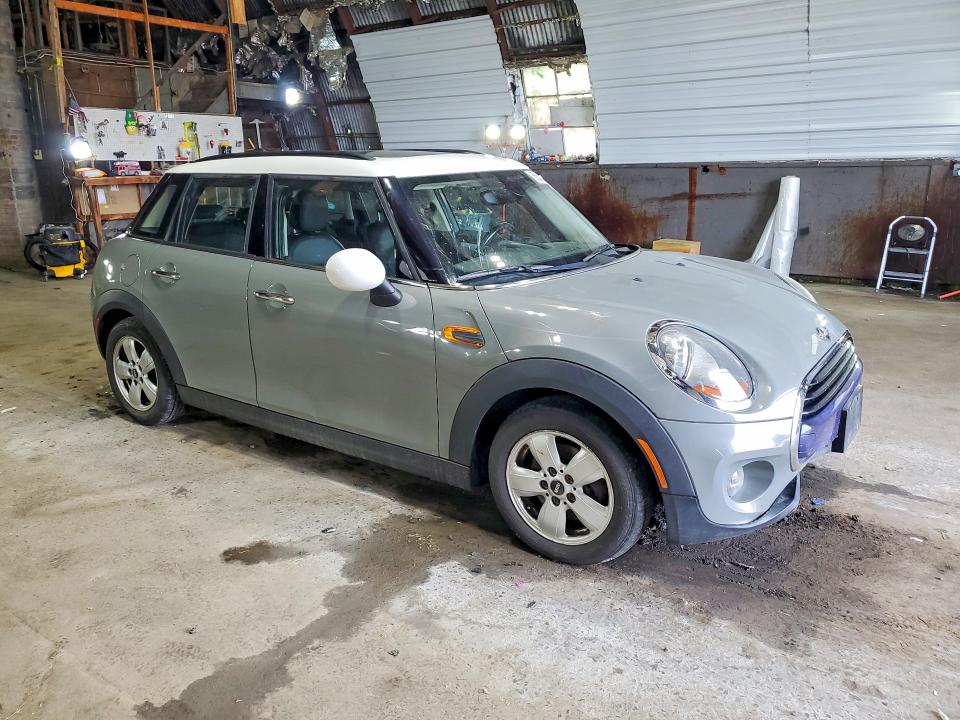 56840156 :رقم المزاد ، WMWXU1C50G2D10602 vin ، 2016 Mini Cooper مزاد بيع