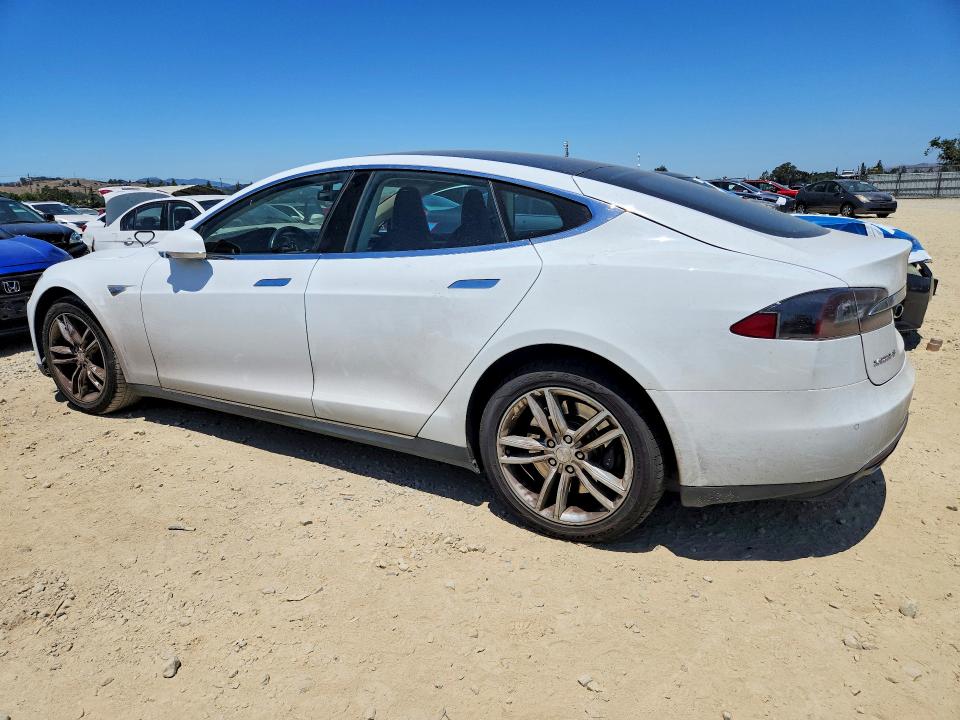 57387676 :رقم المزاد ، 5YJSA1S15EFP49838 vin ، 2014 Tesla Model S مزاد بيع