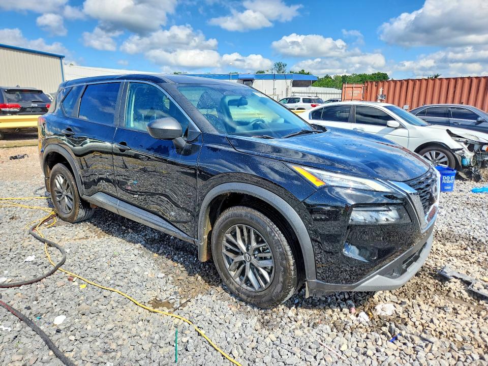 58349726 :رقم المزاد ، 5N1BT3AA9PC929908 vin ، 2023 Nissan Rogue مزاد بيع