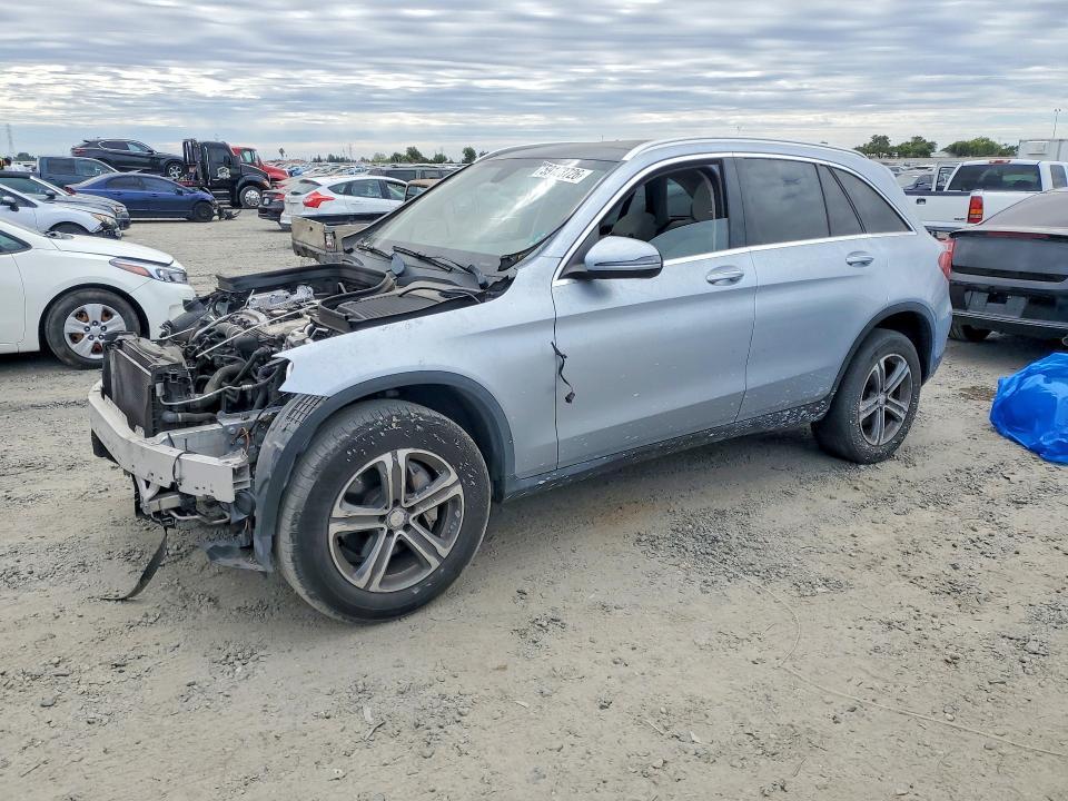 59163726 :رقم المزاد ، WDC0G4JB3GF102204 vin ، 2016 Mercedes-benz Glc مزاد بيع