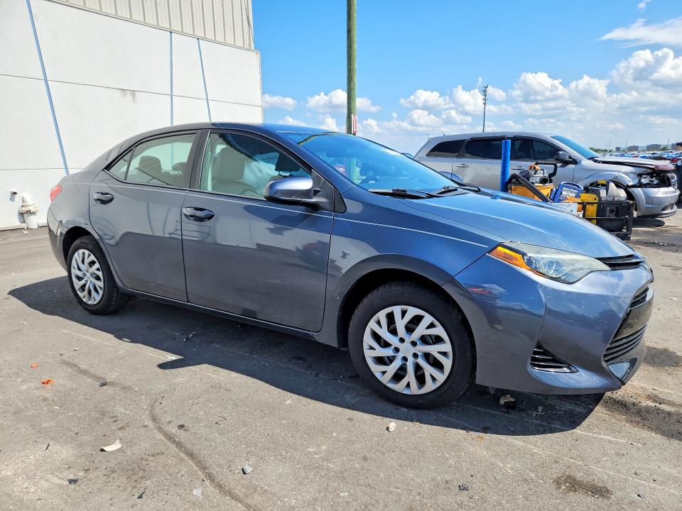 2018 Toyota Corolla მანქანა იყიდება აუქციონზე, vin: 5YFBURHE9JP826693, აუქციონის ნომერი: 58363696