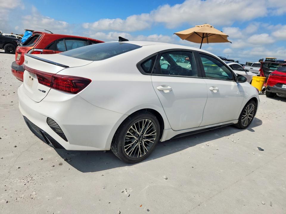 Продажа на аукционе авто 2023 Kia Forte, vin: 3KPF54AD6PE622396, номер лота: 57397166