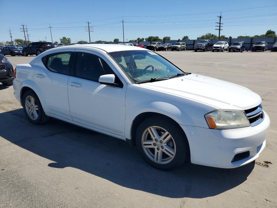 2013 Dodge Avenger მანქანა იყიდება აუქციონზე, vin: 1C3CDZCB0DN548807, აუქციონის ნომერი: 56636816