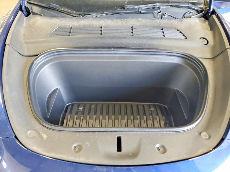 58322996 :رقم المزاد ، 7SAYGDEE9NA011243 vin ، 2022 Tesla Model Y مزاد بيع
