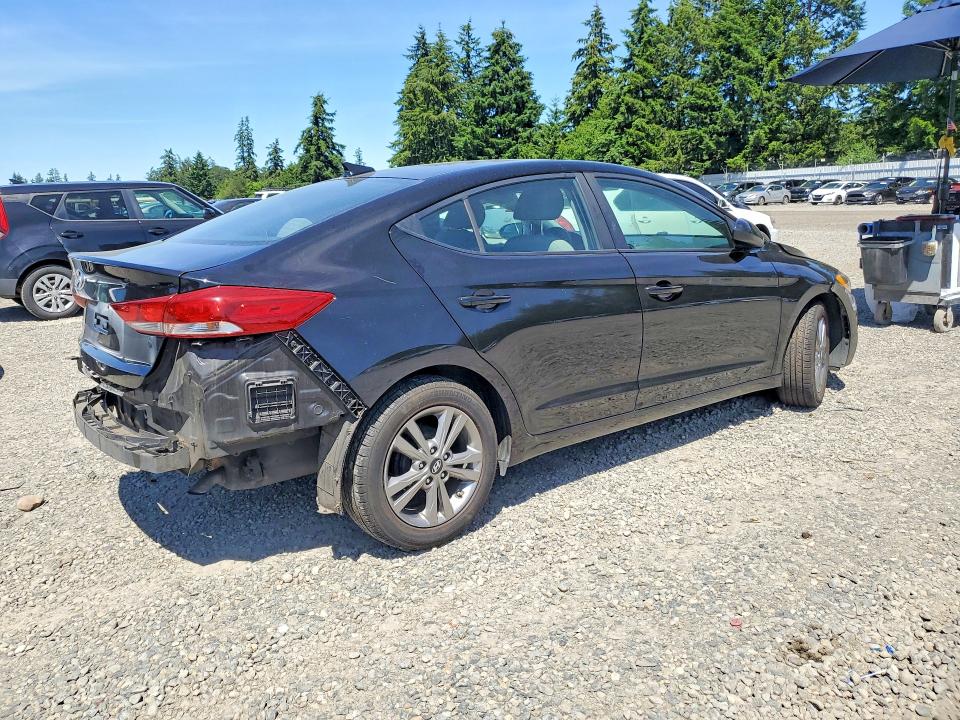 56813656 :رقم المزاد ، KMHD84LFXHU428174 vin ، 2017 Hyundai Elantra مزاد بيع