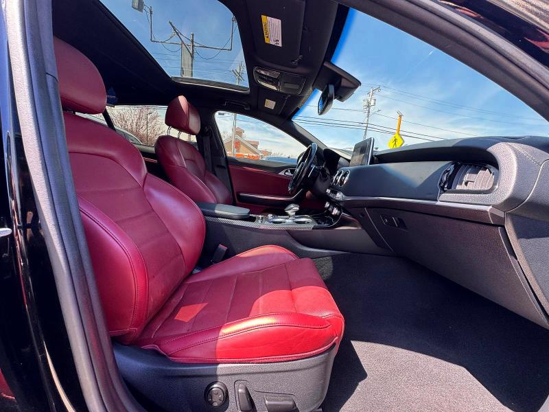 Продажа на аукционе авто 2019 Kia Stinger, vin: KNAE55LC9K6057823, номер лота: 57178656