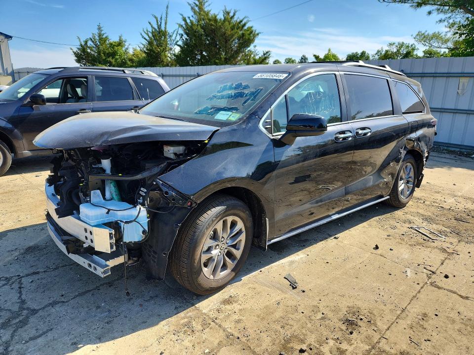 56105846 :رقم المزاد ، 5TDYRKEC1TS304575 vin ، 2026 Toyota Sienna مزاد بيع
