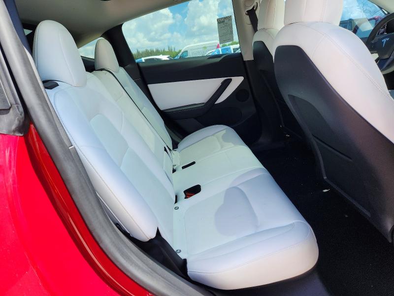 58202436 :رقم المزاد ، 7SAYGDEF8NF381160 vin ، 2022 Tesla Model Y مزاد بيع