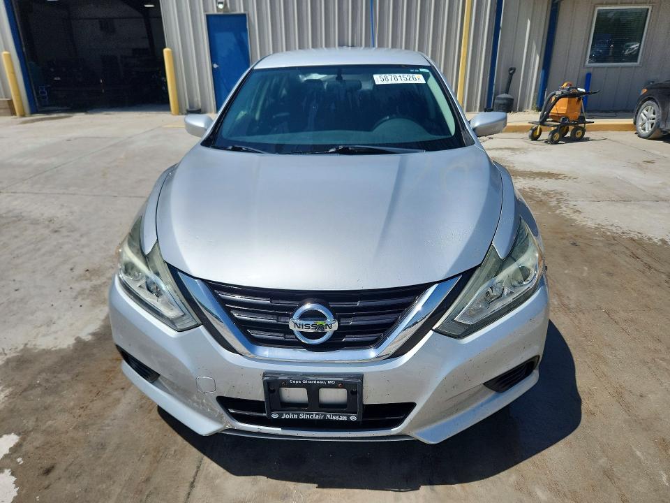 Продаж на аукціоні авто 2017 Nissan Altima, vin: 1N4AL3AP7HC239375, номер лоту: 58781526