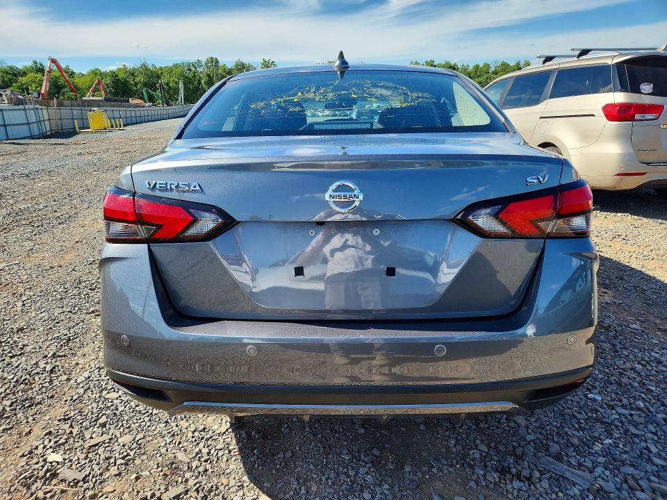 57918746 :رقم المزاد ، 3N1CN8EV0NL868031 vin ، 2022 Nissan Versa مزاد بيع