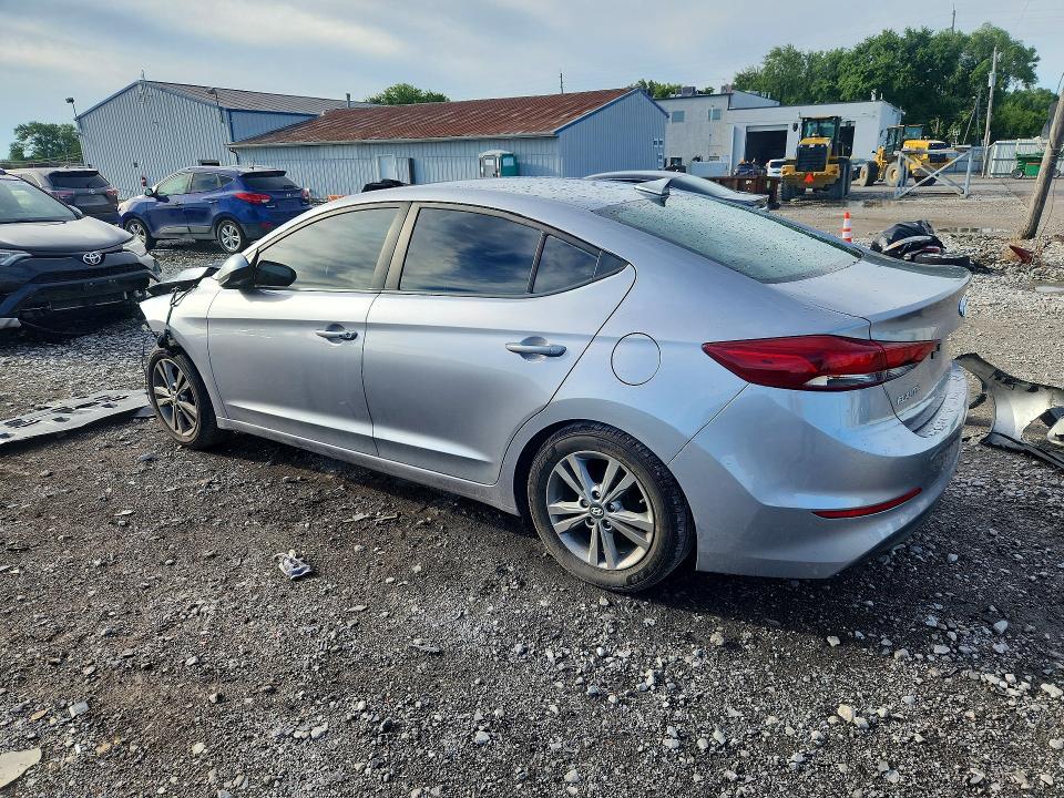Продажа на аукционе авто 2017 Hyundai Elantra, vin: 5NPD84LFXHH020031, номер лота: 57472686