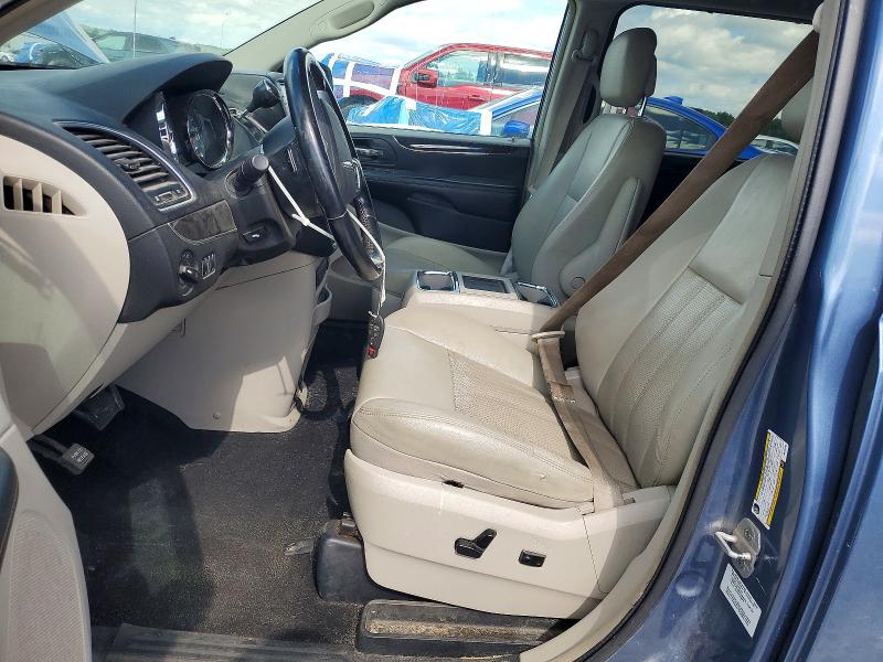 57781996 :رقم المزاد ، 2A4RR8DG9BR784765 vin ، 2011 Chrysler Town & Country مزاد بيع
