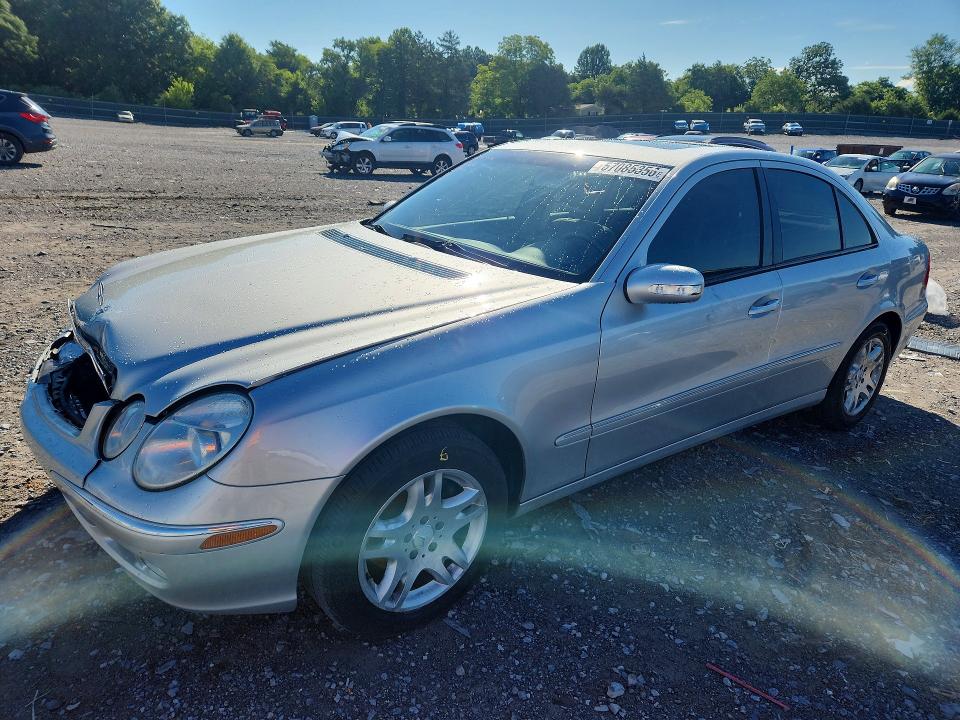 57085356 :رقم المزاد ، WDBUF65J73A220317 vin ، 2003 Mercedes-benz E مزاد بيع