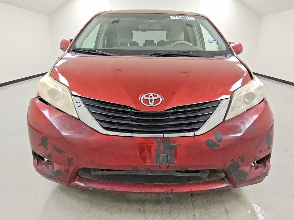 2014 Toyota Sienna მანქანა იყიდება აუქციონზე, vin: 5TDKK3DC5ES456430, აუქციონის ნომერი: 54731296