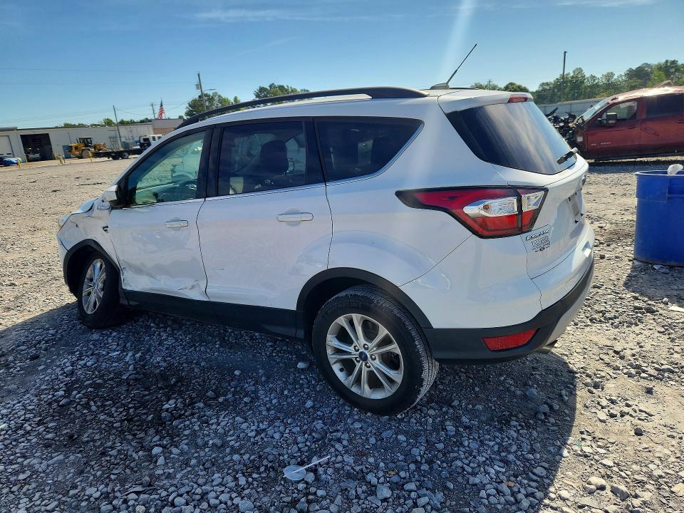 56071886 :رقم المزاد ، 1FMCU0GD6JUB95781 vin ، 2018 Ford Escape مزاد بيع