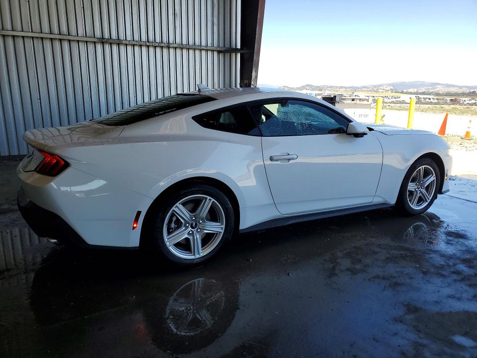 Продажа на аукционе авто 2026 Ford Mustang, vin: 1FA6P8THXT5121668, номер лота: 57251776