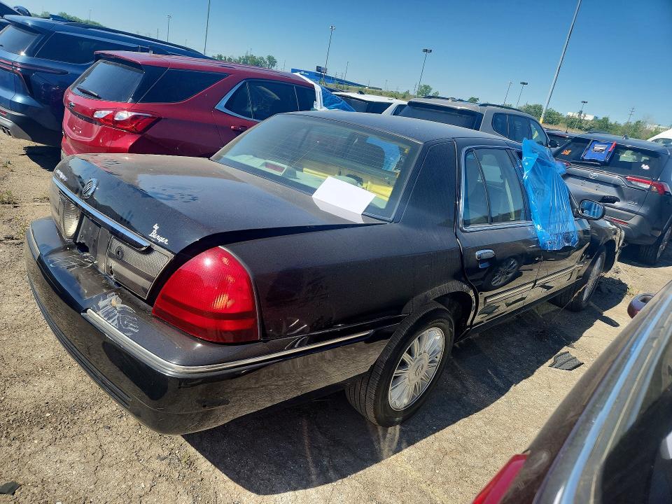 2011 Mercury Grand Marquis მანქანა იყიდება აუქციონზე, vin: 2MEBM7FV6BX602316, აუქციონის ნომერი: 55417626