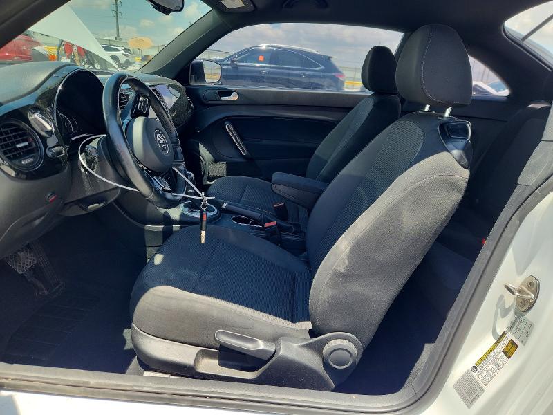 2016 Volkswagen Beetle მანქანა იყიდება აუქციონზე, vin: 3VWF17AT5GM636054, აუქციონის ნომერი: 56279476