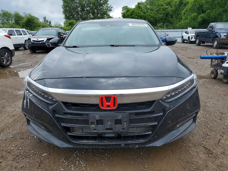 Auction sale of the 2018 Honda Accord, vin: 1HGCV1F9XJA802109, lot number: 58932876