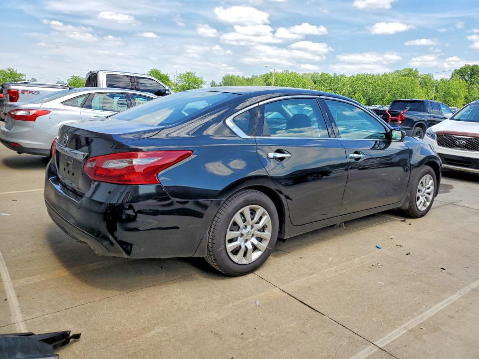Продаж на аукціоні авто 2018 Nissan Altima, vin: 1N4AL3AP0JC287371, номер лоту: 56111106