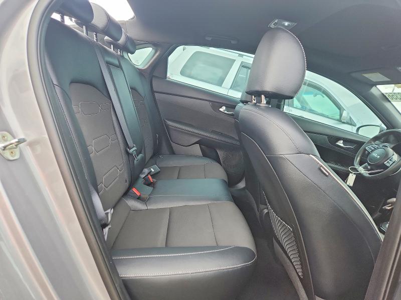 2023 Kia Forte მანქანა იყიდება აუქციონზე, vin: 3KPF54AD4PE581170, აუქციონის ნომერი: 57043356