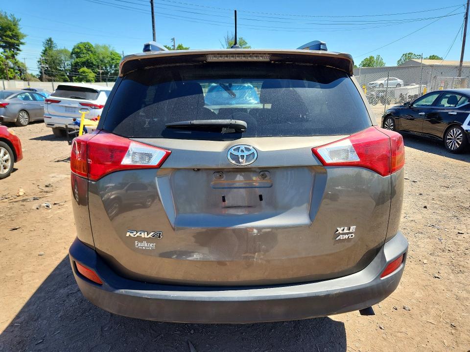 55897966 :رقم المزاد ، JTMRFREV7FD151739 vin ، 2015 Toyota Rav4 مزاد بيع