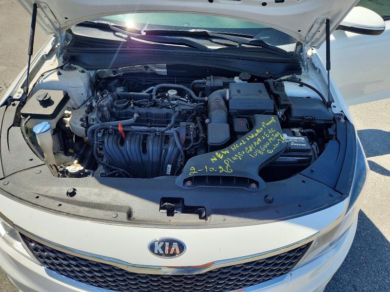 56630146 :رقم المزاد ، 5XXGT4L38HG166215 vin ، 2017 Kia Optima مزاد بيع