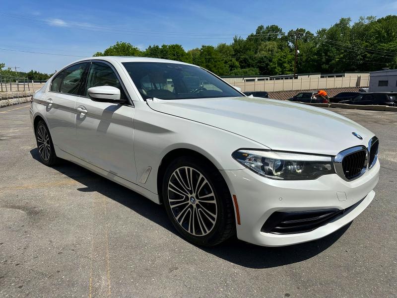 2019 Bmw 530 მანქანა იყიდება აუქციონზე, vin: WBAJA5C59KWW18744, აუქციონის ნომერი: 54454766