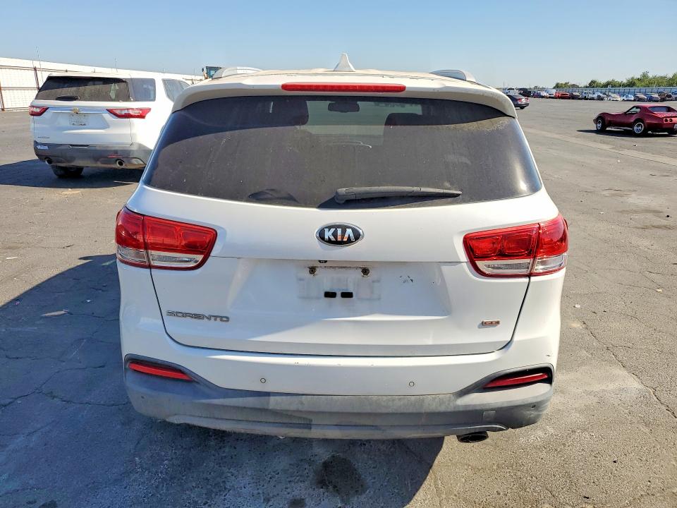 58765186 :رقم المزاد ، 5XYPGDA38GG052507 vin ، 2016 Kia Sorento مزاد بيع