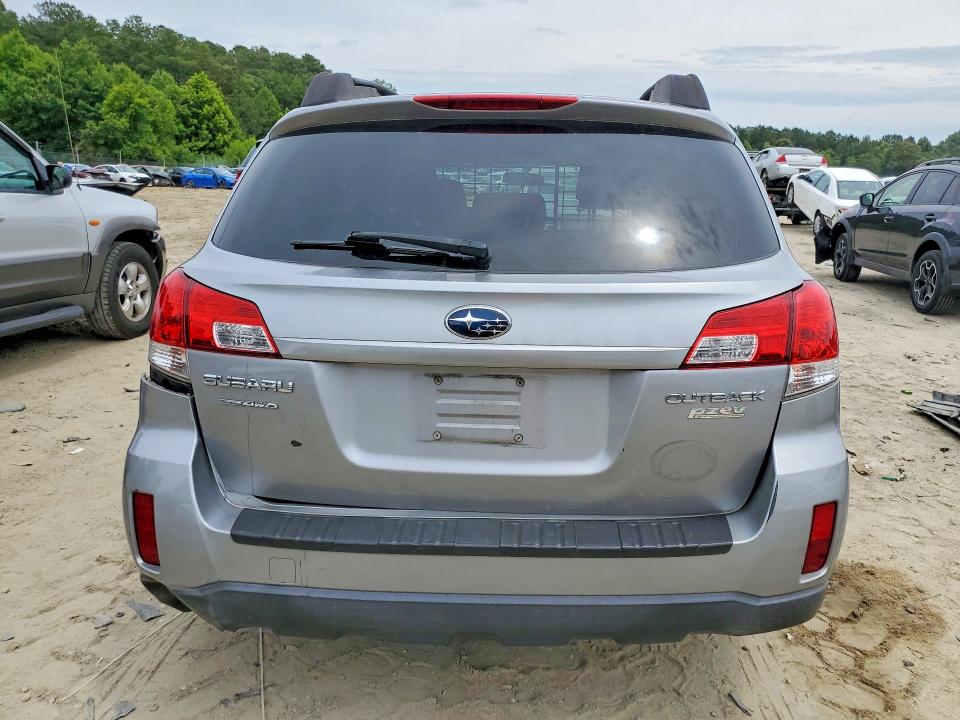2010 Subaru Outback მანქანა იყიდება აუქციონზე, vin: 4S4BRBKC5A3353993, აუქციონის ნომერი: 58187436
