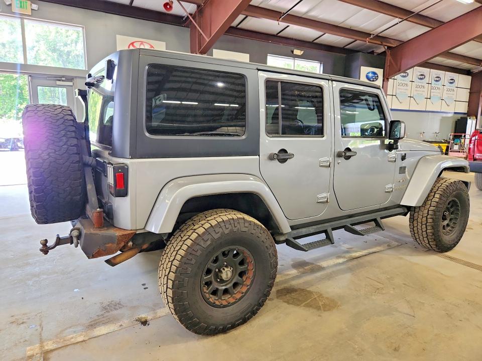 2015 Jeep Wrangler Unlimited მანქანა იყიდება აუქციონზე, vin: 1C4BJWEGXFL642697, აუქციონის ნომერი: 55967506