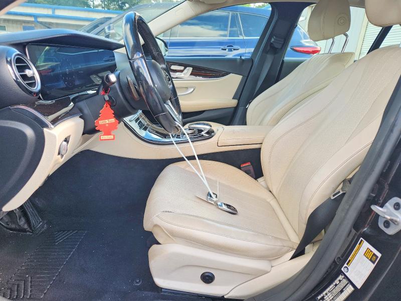58127296 :رقم المزاد ، W1KZF6JB0LA802237 vin ، 2020 Mercedes-benz E مزاد بيع