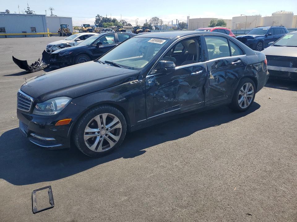 Продаж на аукціоні авто 2014 Mercedes-benz C, vin: WDDGF4HB4EG158968, номер лоту: 58090086